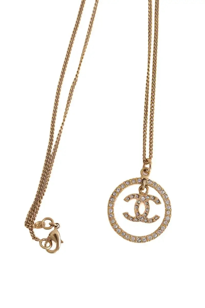 Collier Chanel Doré en Acier