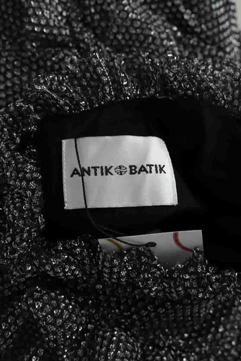 Robe Antik Batik Noir en Polyester