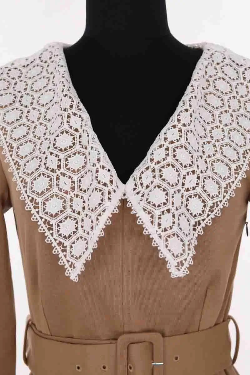 Robe Claudie Pierlot Camel en Synthétique