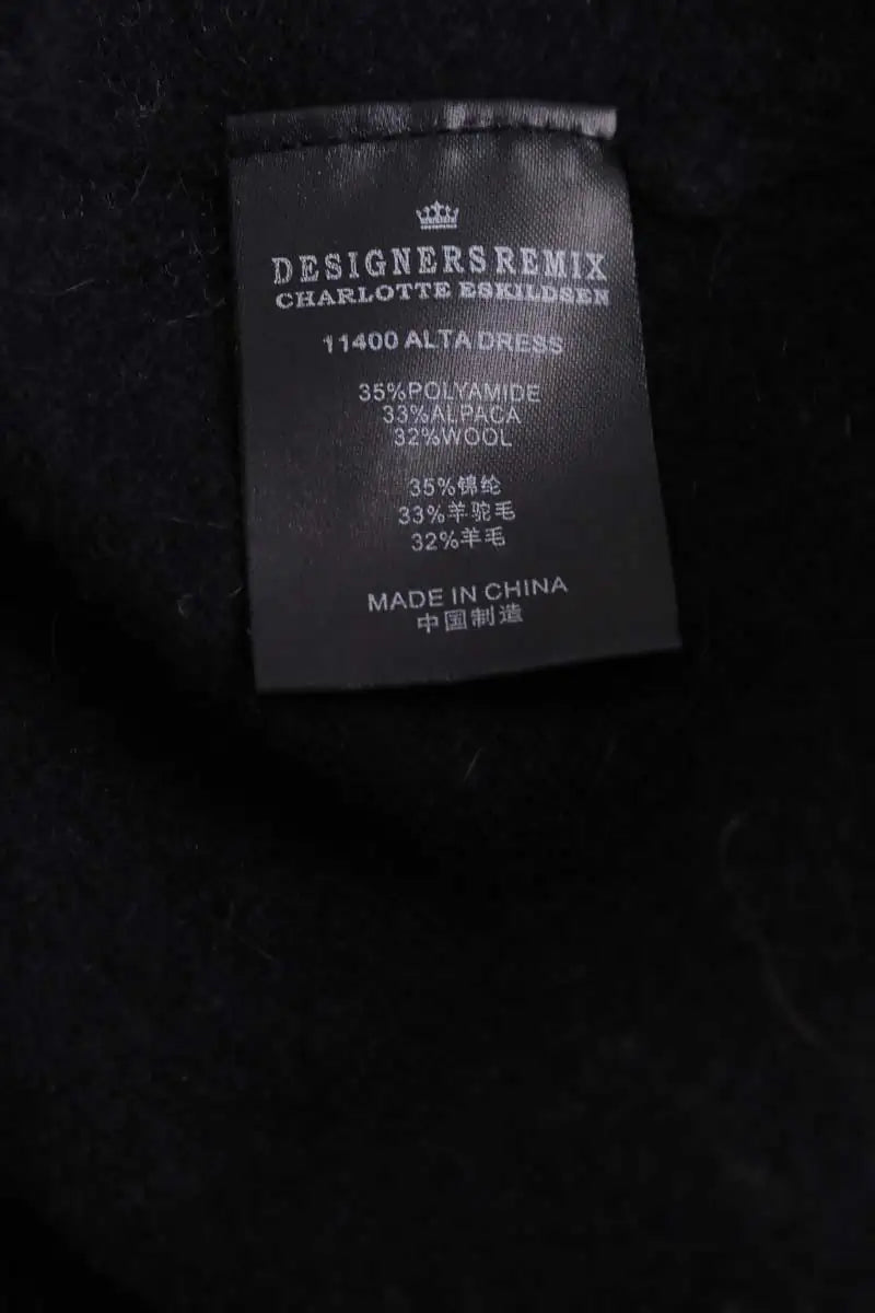 Robe Designers Remix Noir en Synthétique