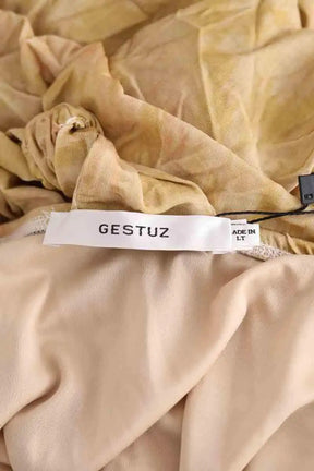 Robe Gestuz Beige en Synthétique