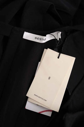 Robe Gestuz Noir en Synthétique