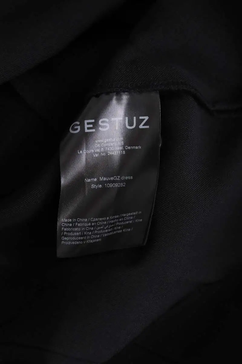 Robe Gestuz Noir en Synthétique