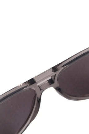 Lunettes de soleil Lacoste Anthracite en Plastique