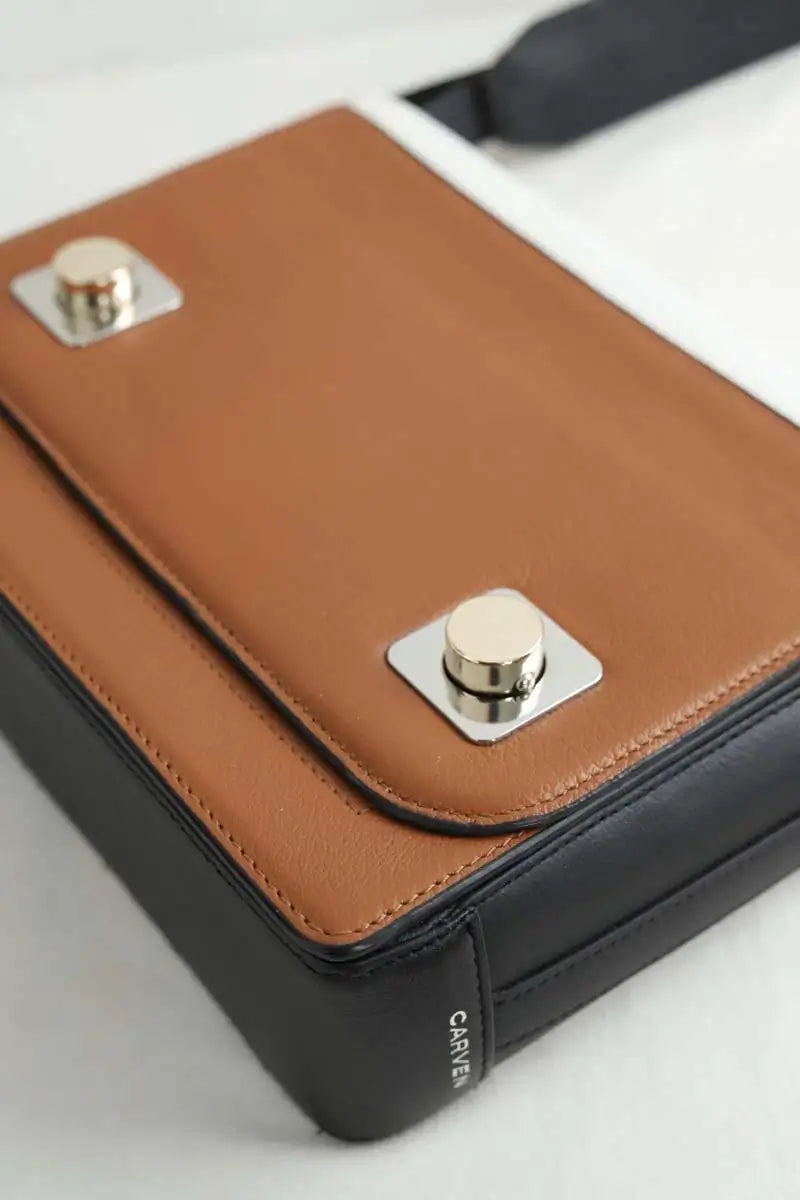 Sac à bandoulière Carven Marron en Cuir