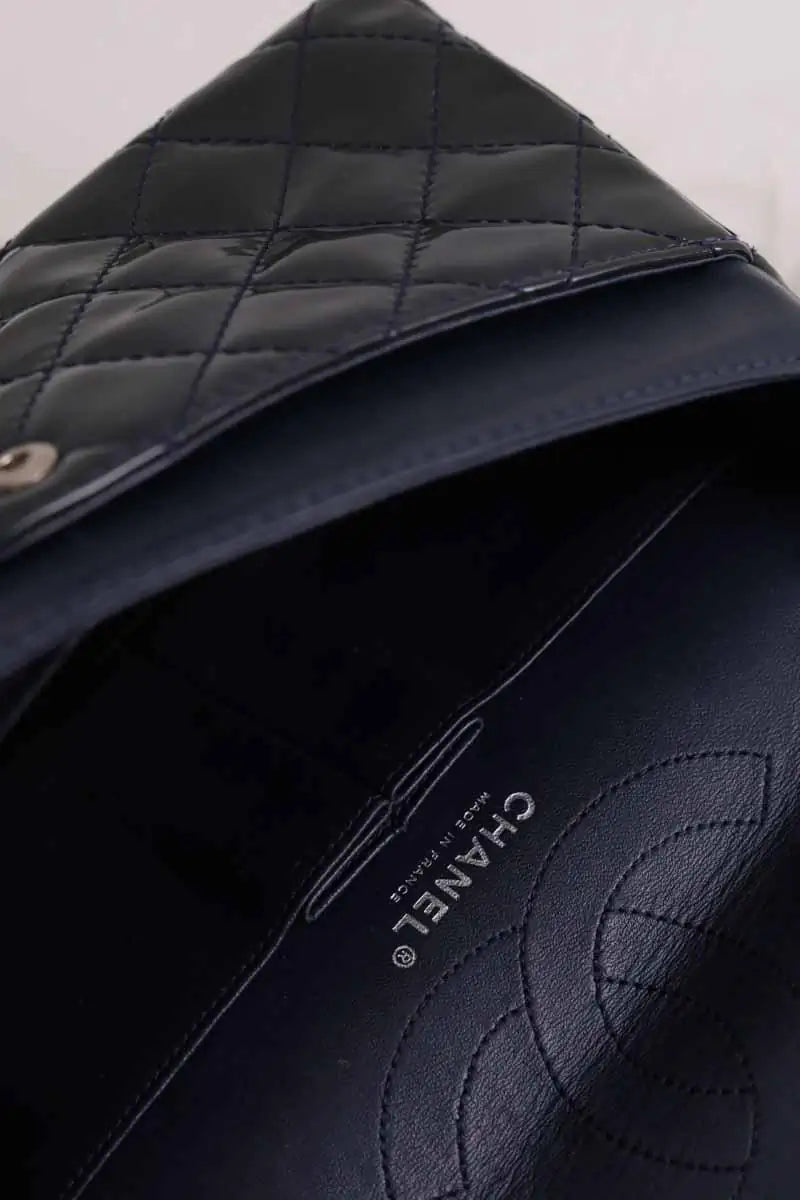 Sac à bandoulière Chanel 2.55 Noir en Cuir verni