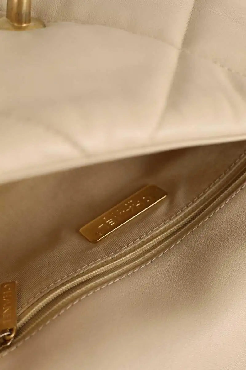 Sac à bandoulière Chanel Beige en Cuir