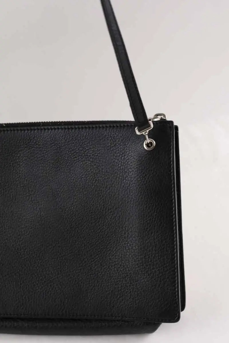 Sac à bandoulière Fendi Studded Noir en Cuir
