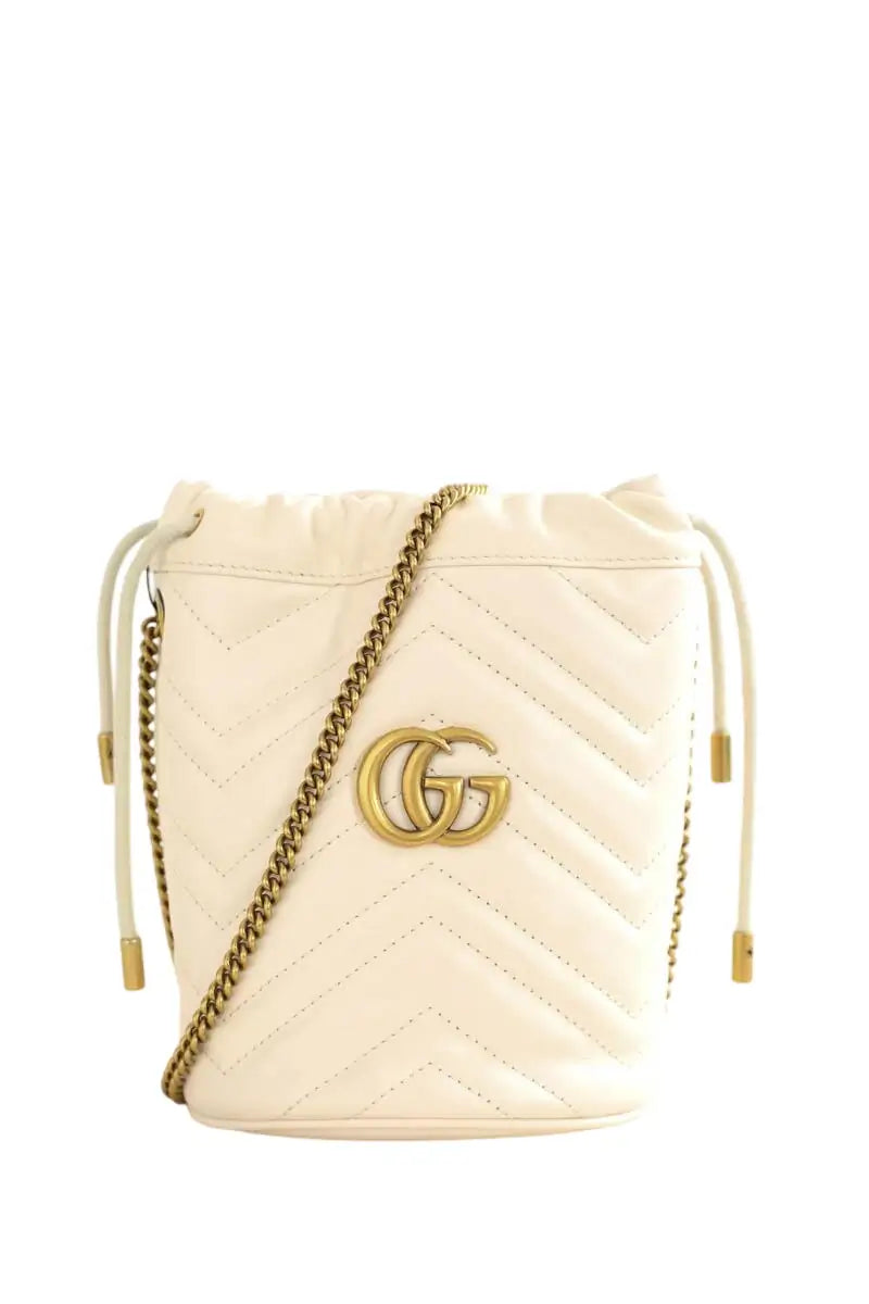 Sac à bandoulière Gucci Seau GG Marmont Ecru en Cuir - Seconde Main