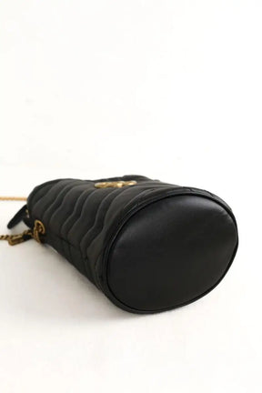 Sac à bandoulière Gucci Seau GG Marmont Noir en Cuir