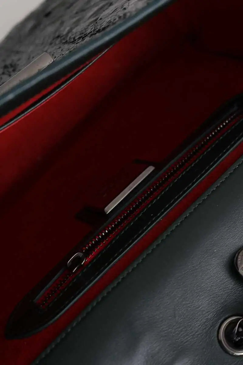 Sac à main Christian Louboutin Vert en Cuirs exotiques