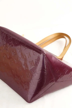 Sac à main Louis Vuitton Bellevue Bordeaux en Cuir verni