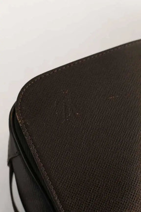 Sac Messenger Louis Vuitton Viktor Taiga Marron en Cuir