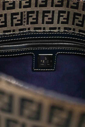 Sac porté épaule Fendi Baguette Gris en Tissu