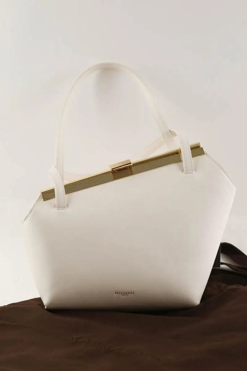 Sac porté épaule Kassandre Eileen asymétrique Ecru en Cuir