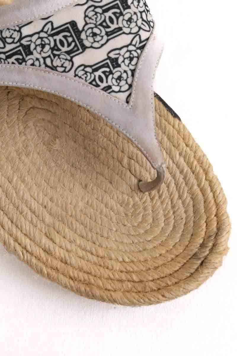 Sandales Chanel Beige en Tissu