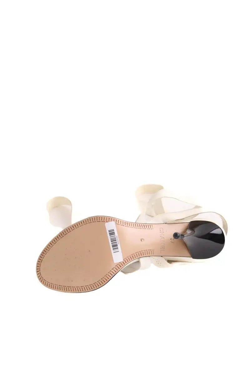Sandales Chanel Ecru en Cuir