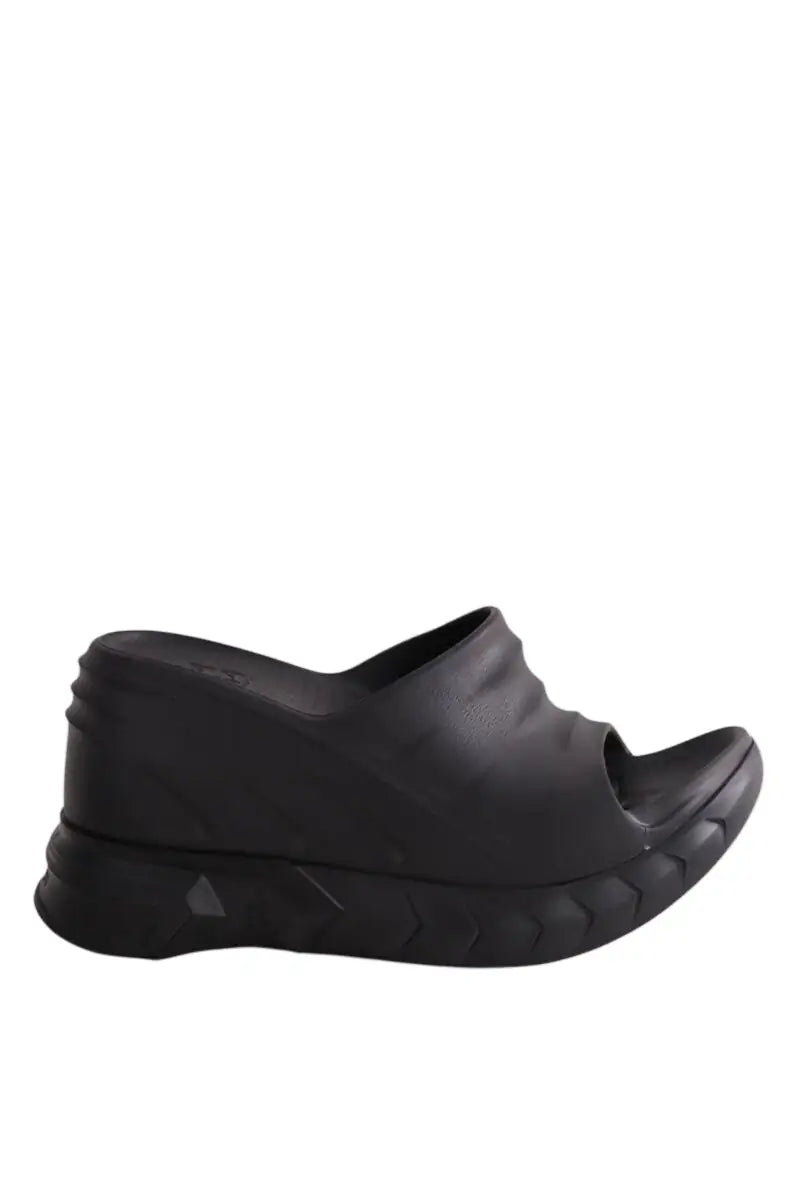 Sandales Givenchy Noir en Caoutchouc, taille 37 - Seconde Main