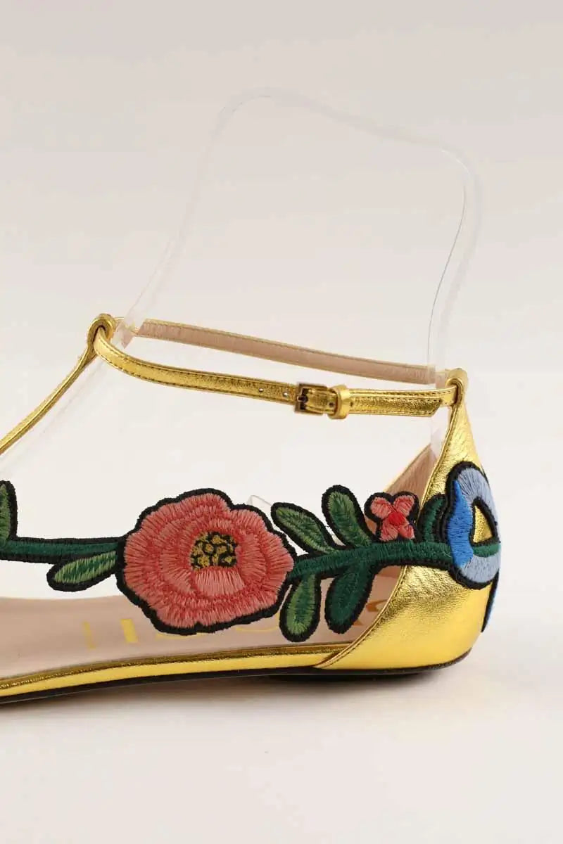 Sandales Gucci Doré en Cuir