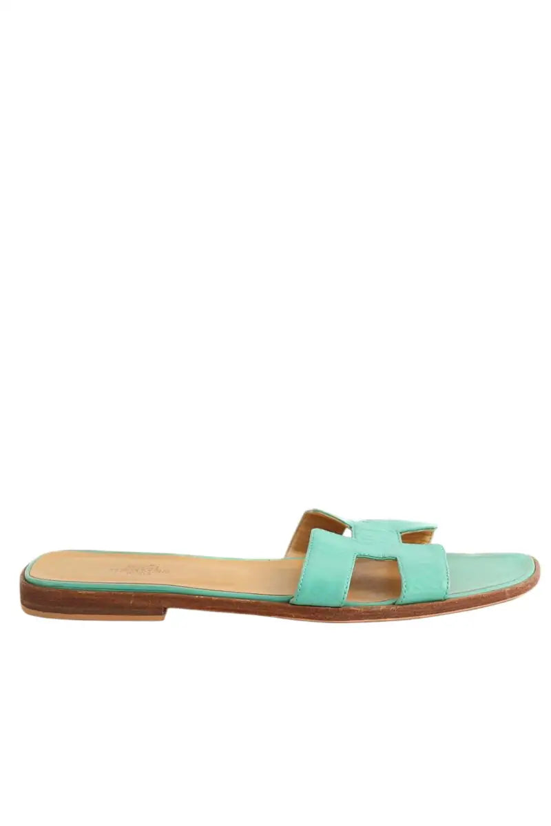 Sandales Hermès Oran Vert en Cuir, taille 39 - Seconde Main