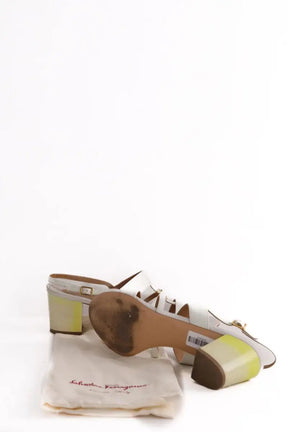 Sandales Salvatore Ferragamo Blanc en Cuir