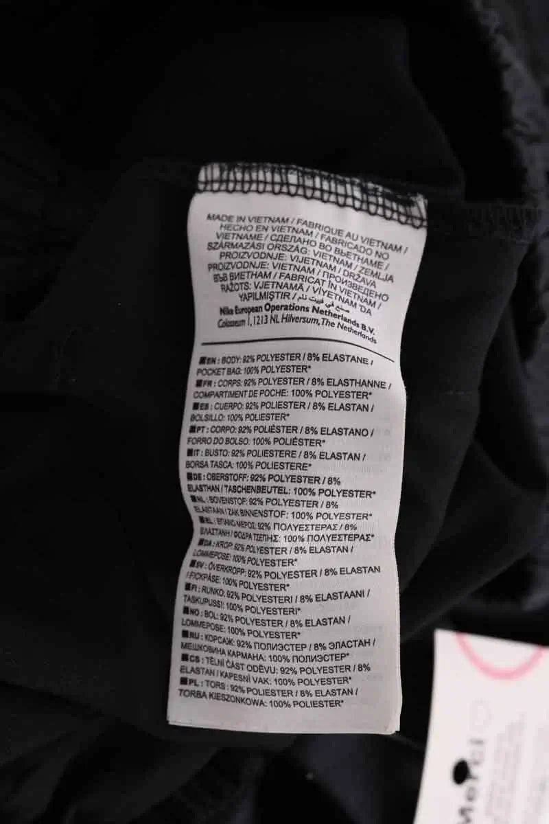 Short de sport Nike Noir en Synthétique