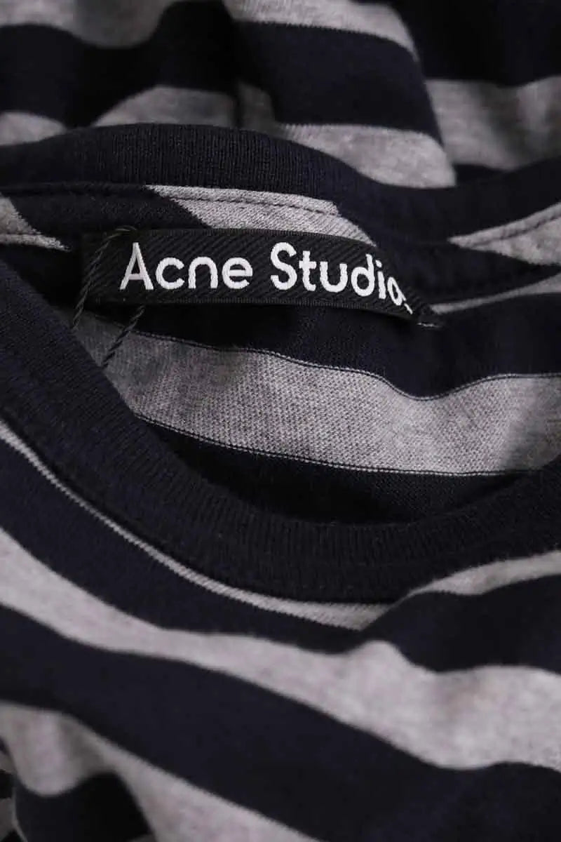 T-shirt Acne Studios Gris en Coton