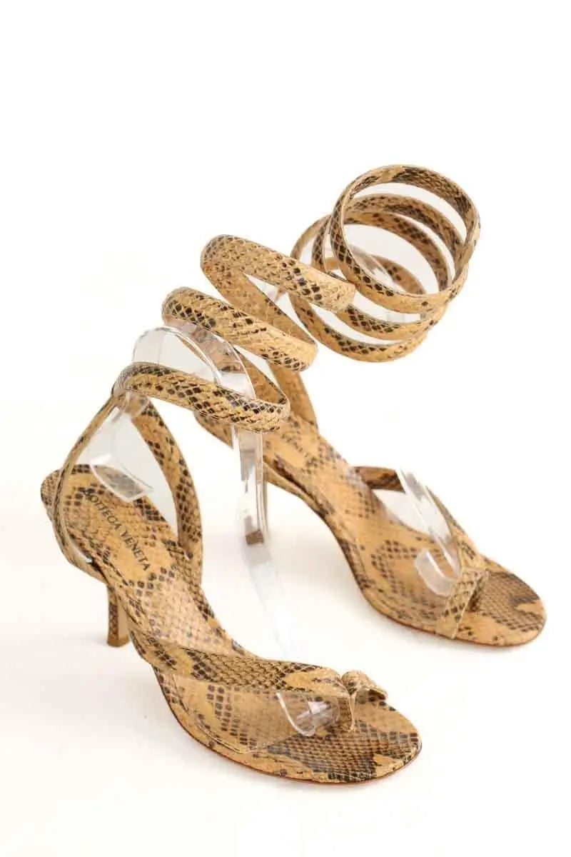 Talons Bottega Veneta Spiral Beige en Cuir