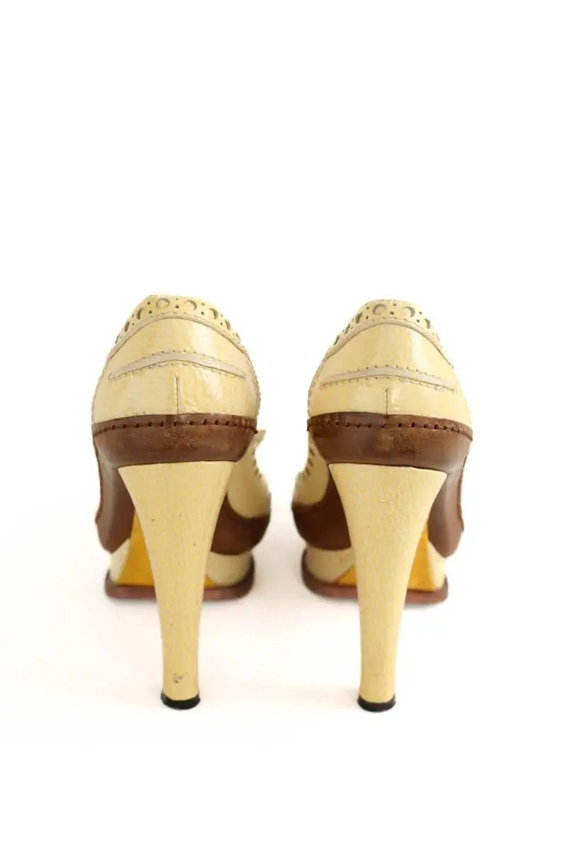 Talons Celine Beige en Cuir