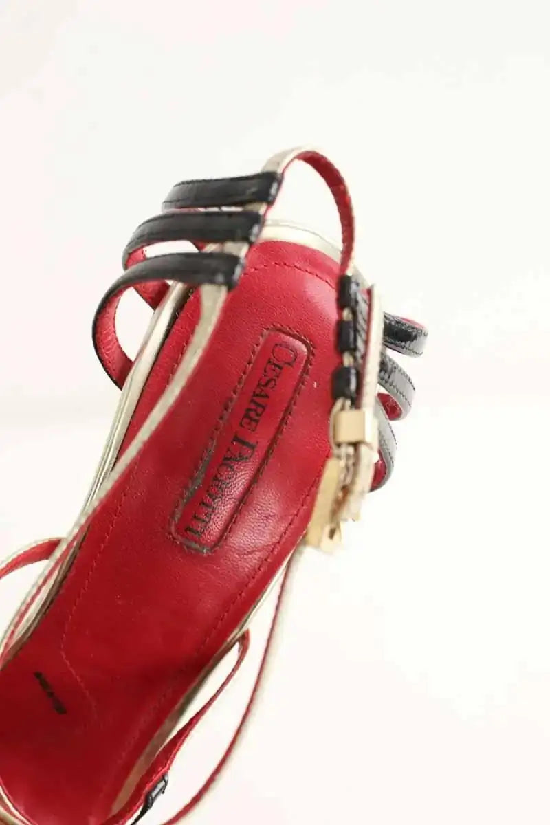 Talons Cesare Paciotti Doré en Cuir