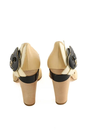 Talons Chanel Beige en Cuir