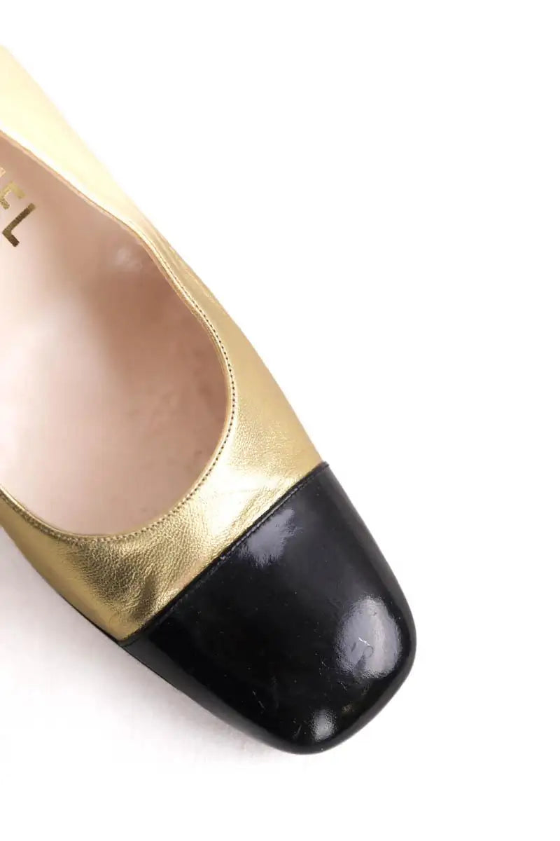 Talons Chanel Doré en Cuir