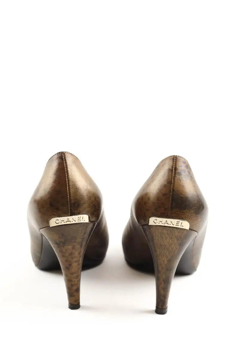 Talons Chanel Doré en Cuir