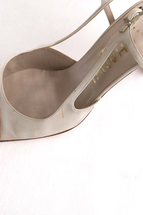 Talons Chanel Ecru en Cuir
