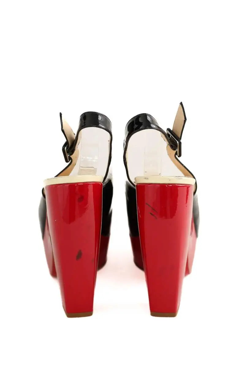 Talons Christian Louboutin Noir en Cuir verni