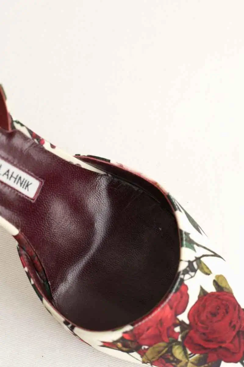Talons Manolo Blahnik Rouge en Tissu