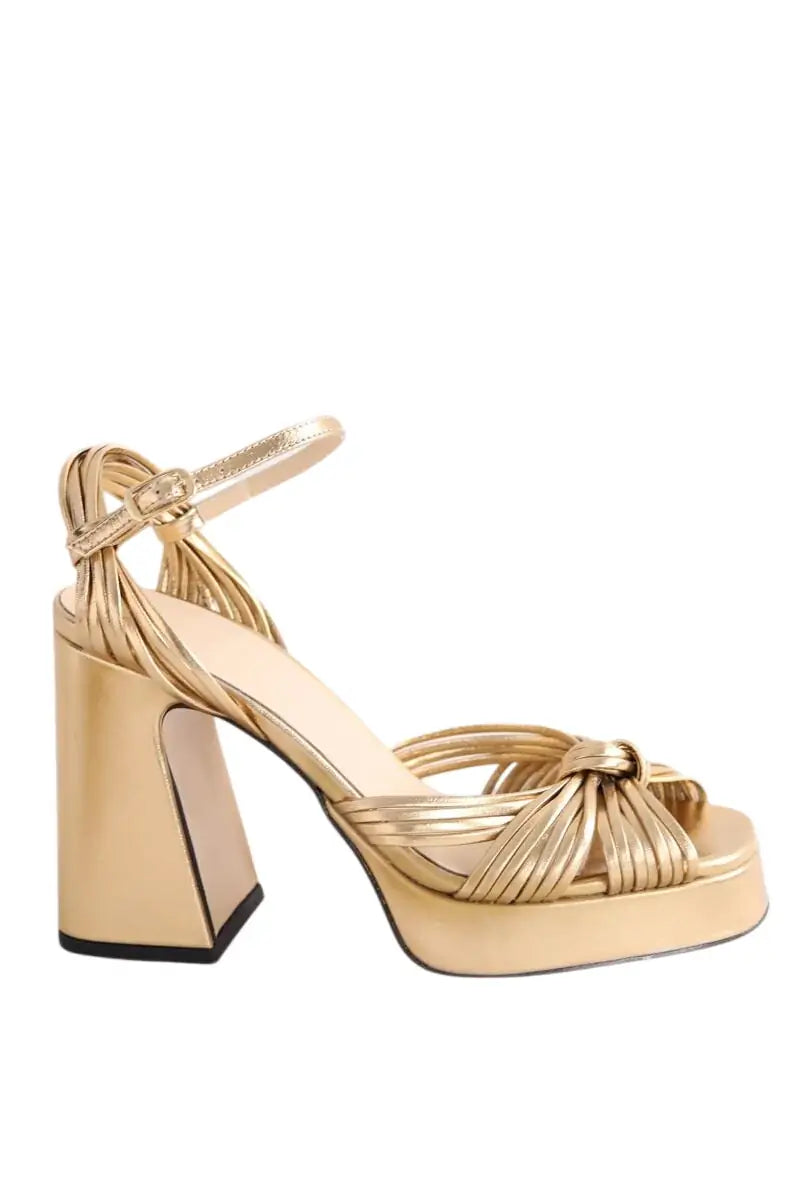 Talons Souliers Martinez Doré en Cuir, taille 36 - Seconde Main