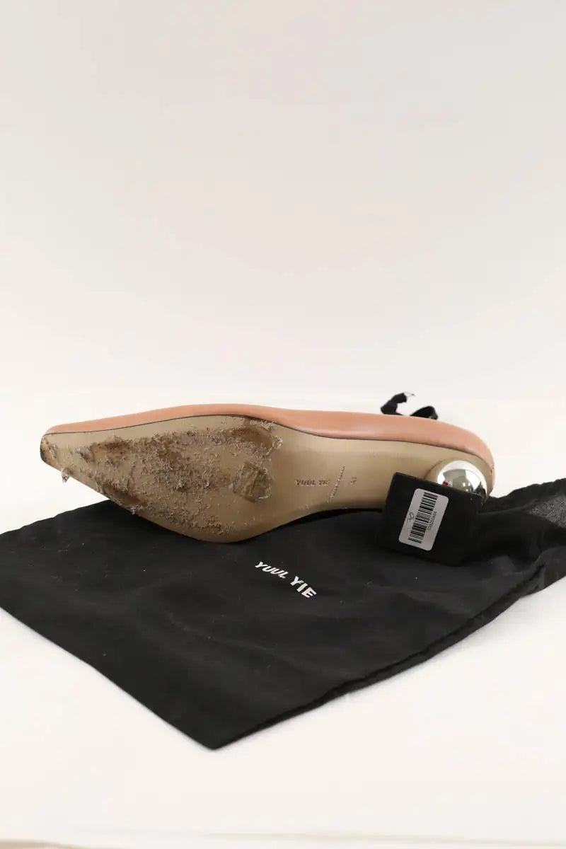 Talons YUUL YIE Noir en Cuir