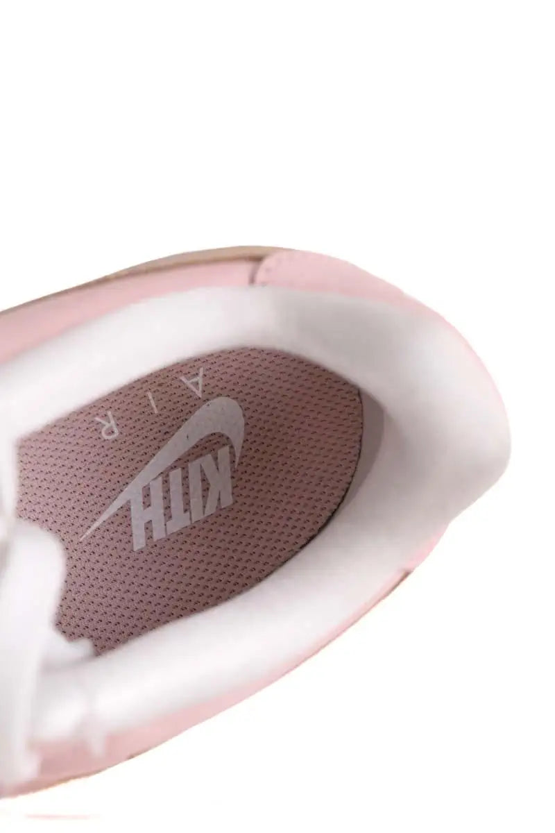Baskets Nike SF Air Force 1 Rose en Cuir