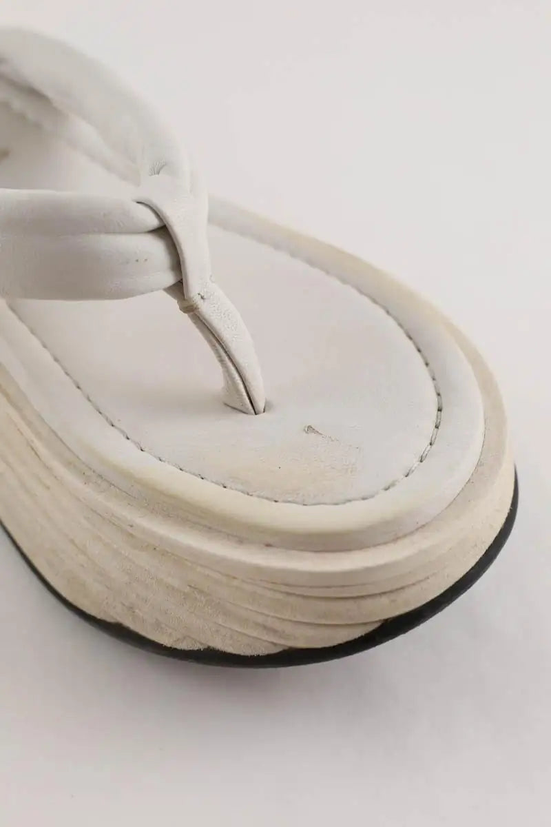 Tongs Givenchy Blanc en Cuir