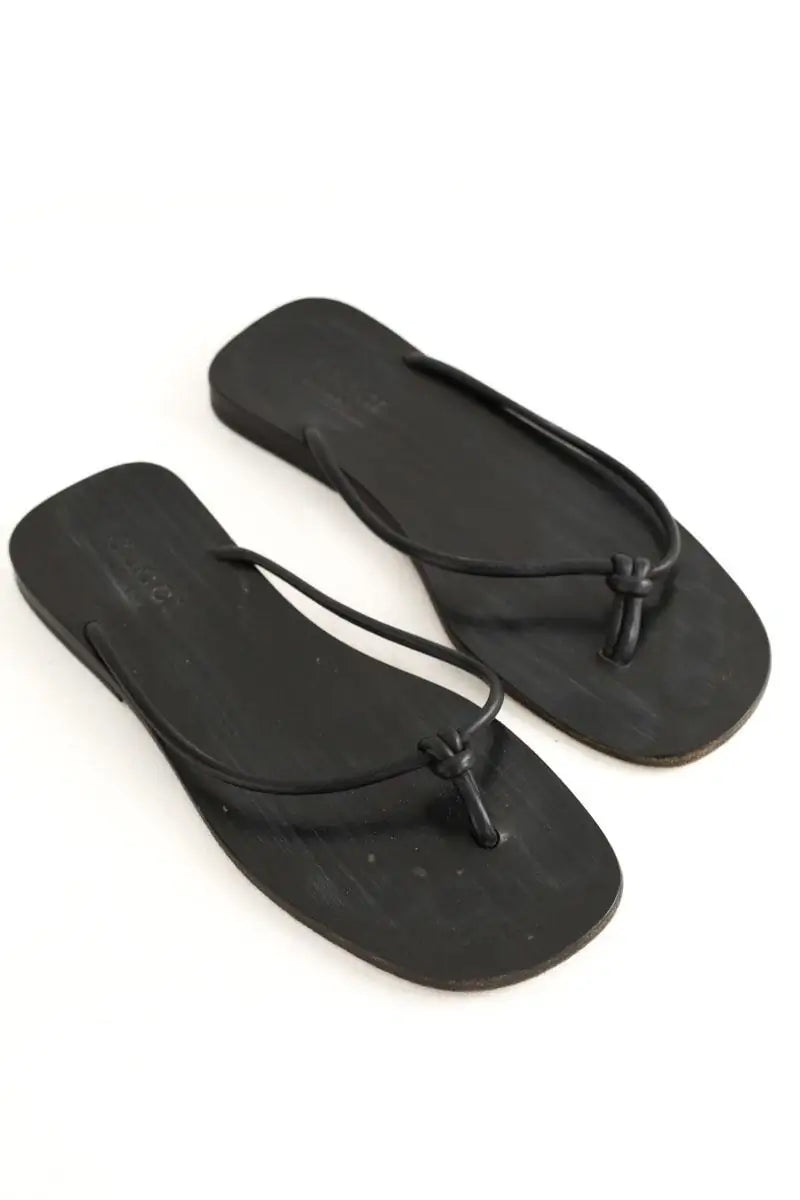 Tongs Gucci Noir en Cuir
