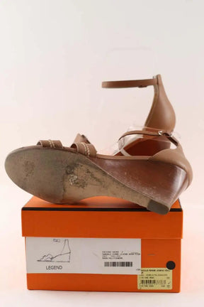 Tongs Hermès Marron en Cuir