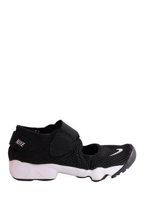 Baskets Nike Noir en Tissu, taille 36 - Seconde Main
