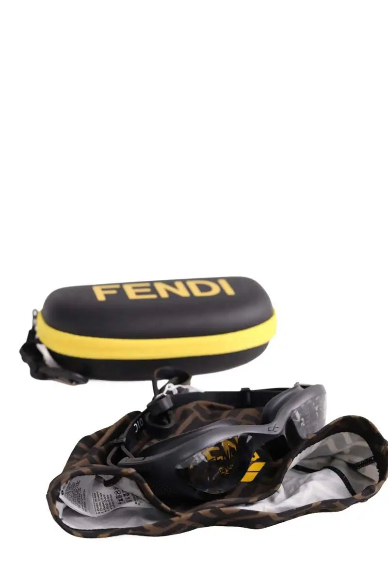Kit bonnet de bain et lunette de piscine Fendi Marron en Synthétique