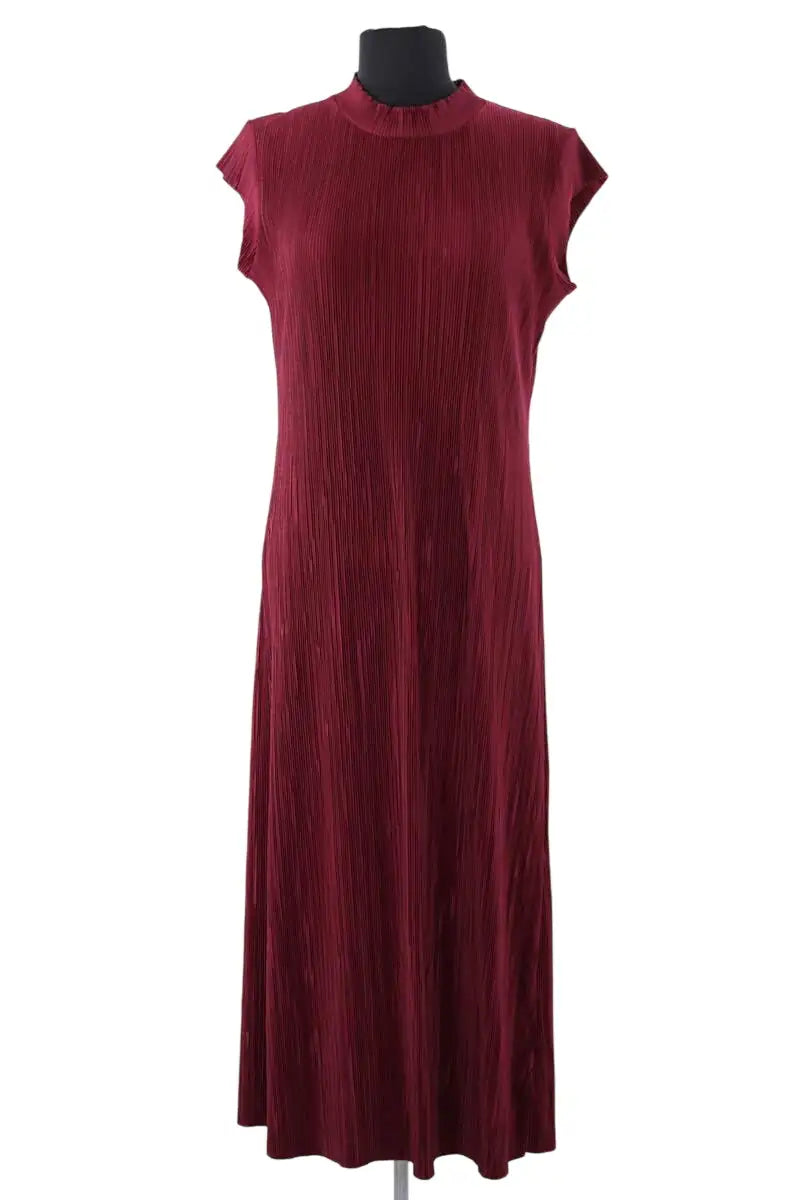 Robe Calvin Klein Bordeaux en Synthétique, taille M - Seconde Main