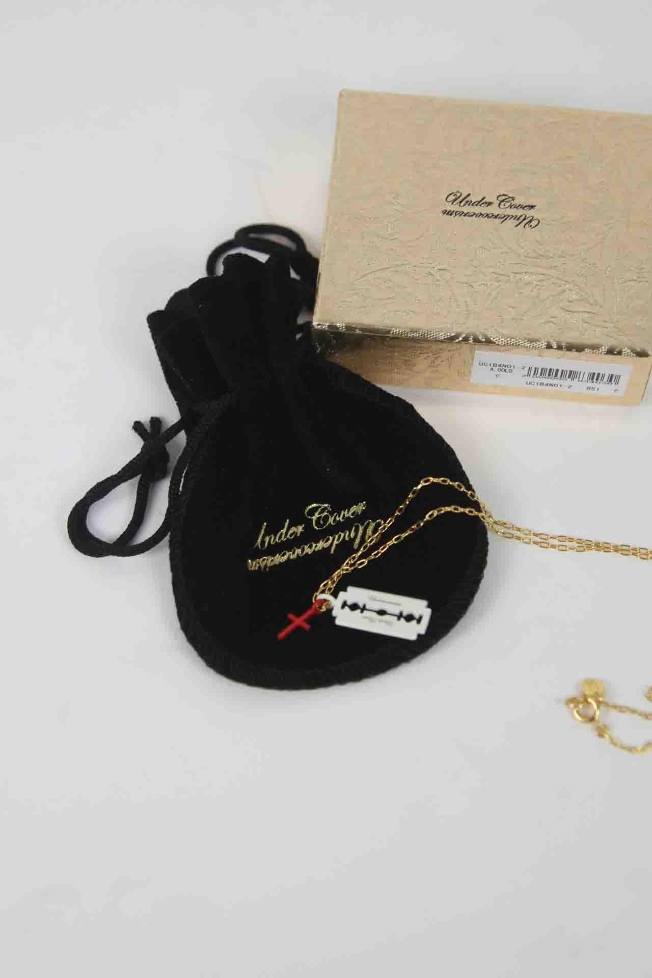 Collier or - Pendentif croix Undercover  Doré