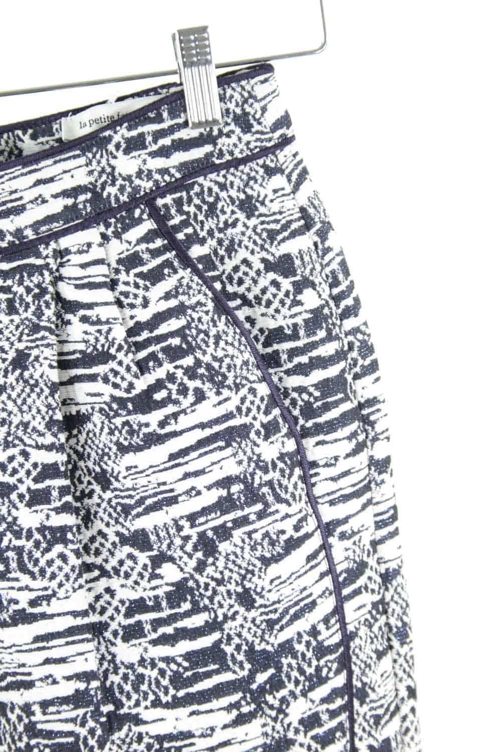  La Petite Francaise  Bleu