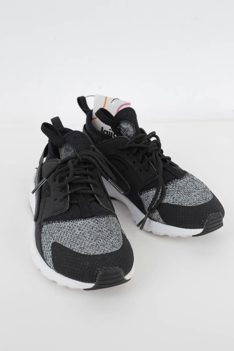 Baskets Nike Huarache Noir