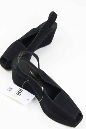  Emmanuelle Khanh  Noir