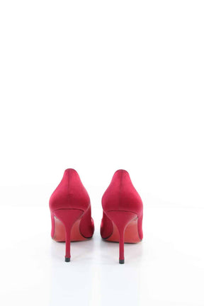  Christian Louboutin  Rouge